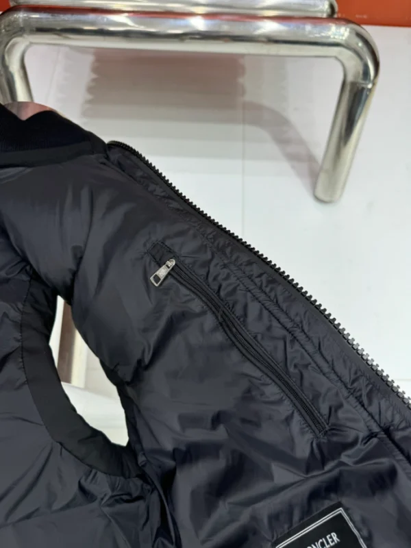 Moncler Down Vest - MK085