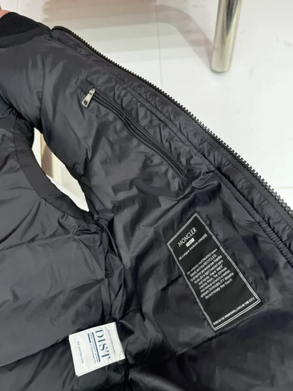 Moncler Down Vest - MK085