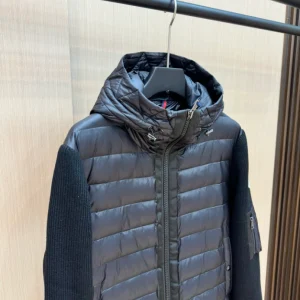 Moncler Jacket - MK078