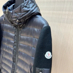 Moncler Jacket - MK078