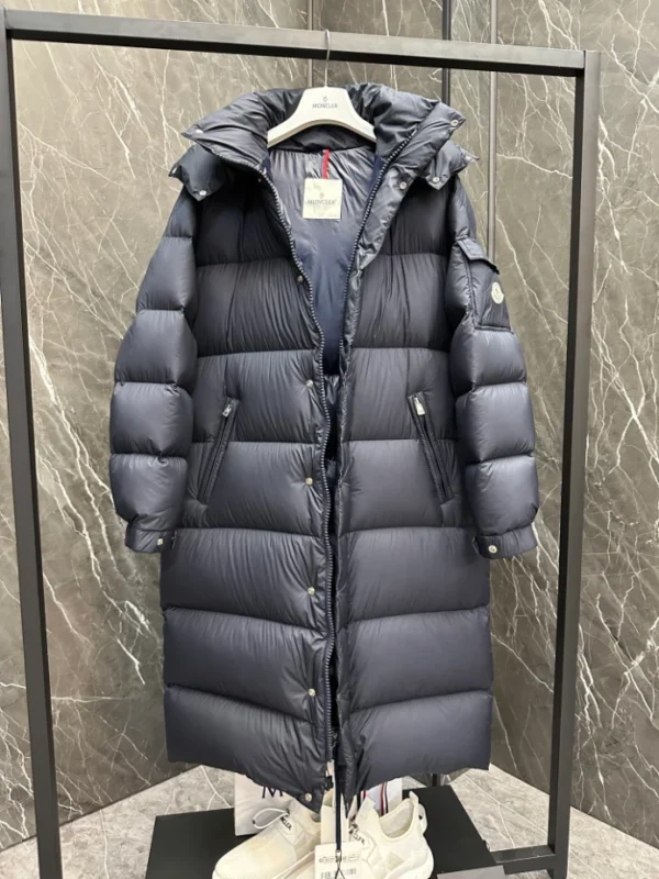 Moncler Jacket - MK081