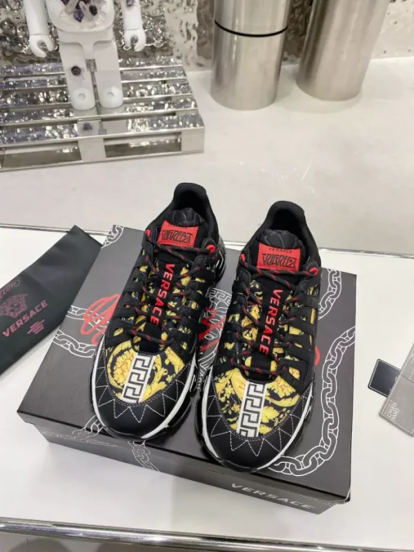 Versace Trigreca Barocco Print Sneakers - VES08