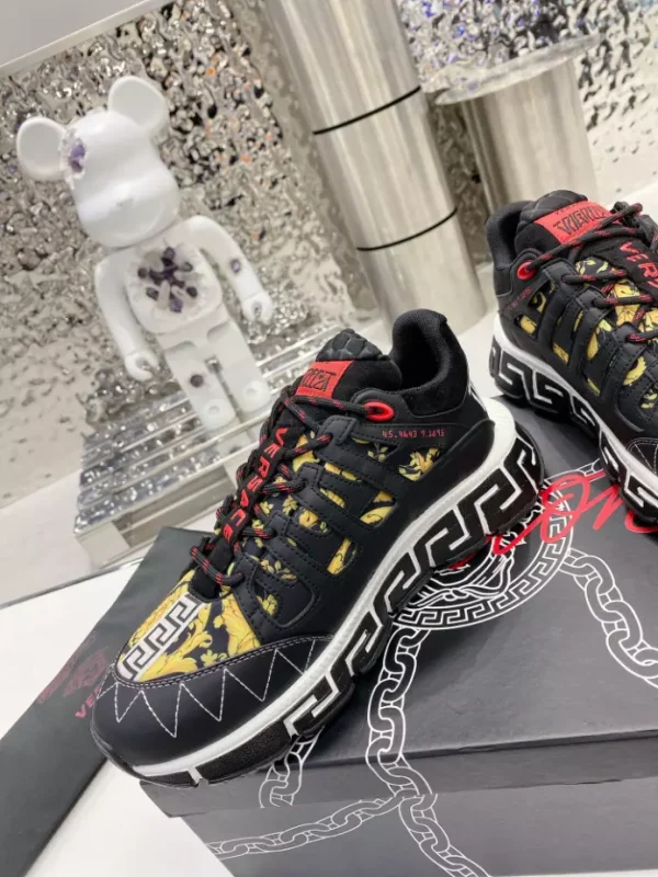 Versace Trigreca Barocco Print Sneakers - VES08