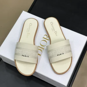 Dior Dway Slide White Calfskin and Embroidered Cotton - SD24