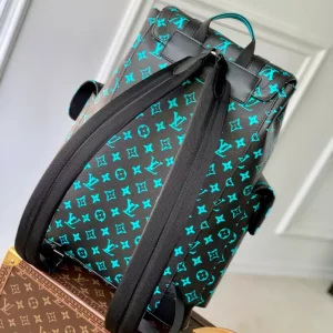 Louis Vuitton Christopher MM Backpack - LP31