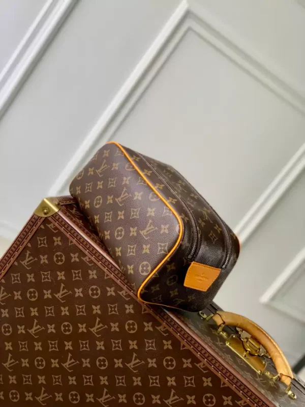 Louis Vuitton Dopp Kit Monogram Macassar Canvas - LCP03