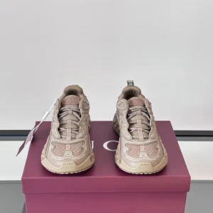 Gucci Cub3d Trainer Sneaker in Brown - CS111