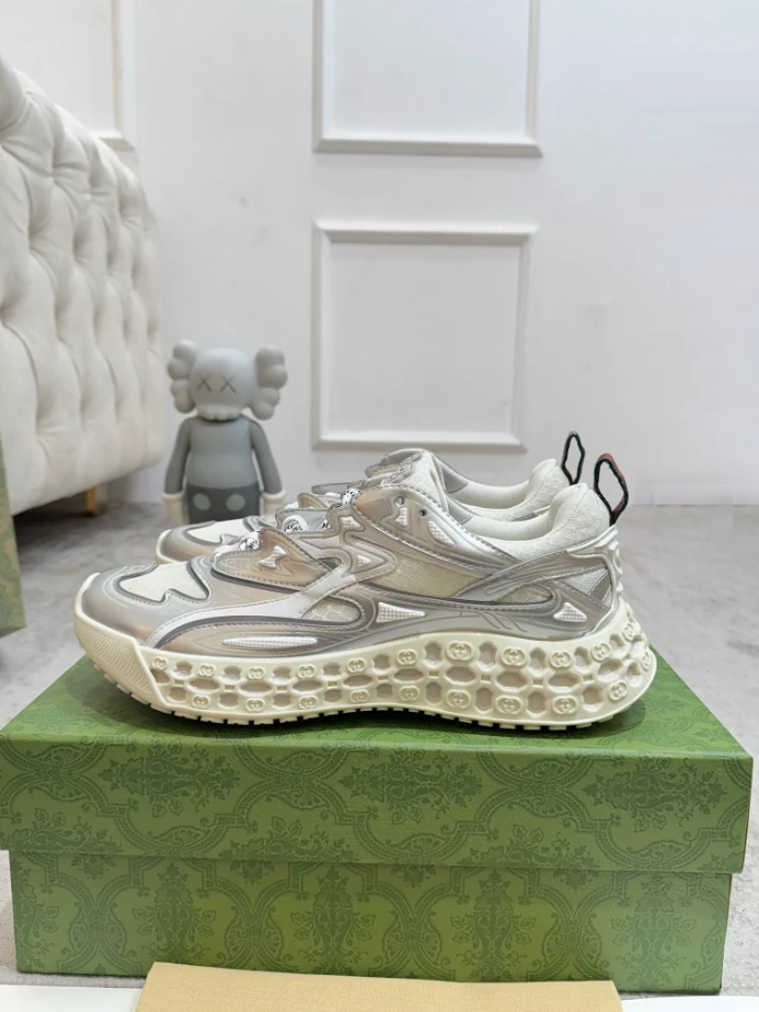 Gucci Cub3d Trainer Sneaker in Grey and White - CS114