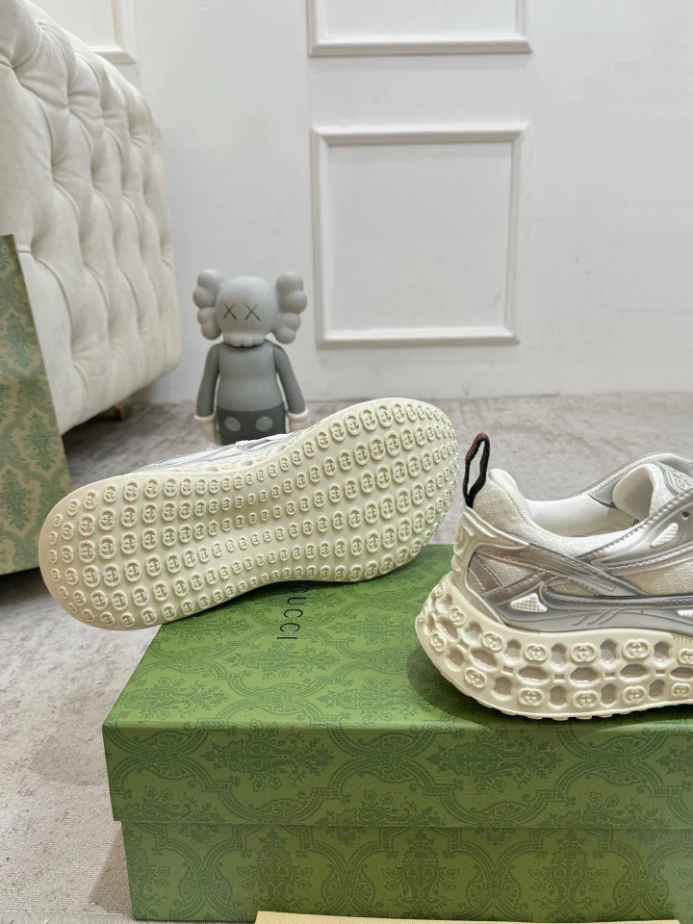 Gucci Cub3d Trainer Sneaker in Grey and White - CS114