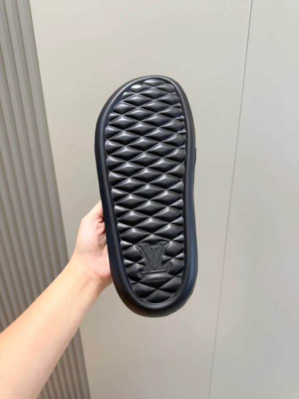 Louis Vuitton Slippers - SL51