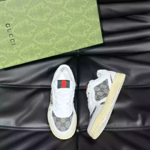 Women's Gucci Re-Web Sneakers - CS122