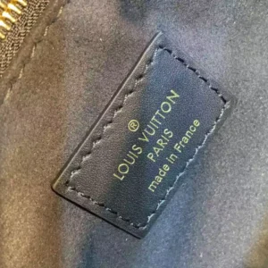 Louis Vuitton OnTheGo PM - L18