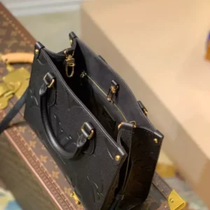 Louis Vuitton OnTheGo PM - L18
