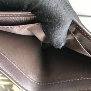 Gucci GG Supreme Canvas Web Bee Embroidered Compact Wallet - GW21