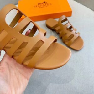 Hermes Camelia Slide Sandals In Brown Calfskin - HSM43