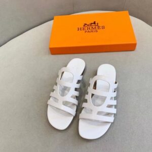 Hermes Camelia Slide Sandals In White Calfskin - HSM44