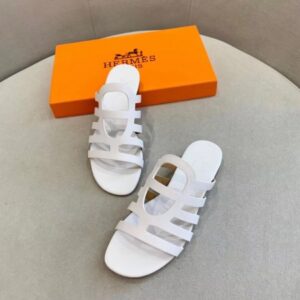 Hermes Camelia Slide Sandals In White Calfskin - HSM44