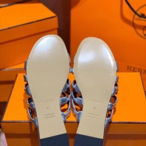 Hermes Thalassa Slide Sandals In Silver Lambskin - HSM42