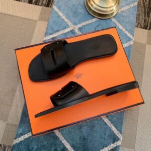 Hermes View Slide Sandals In Black Leather - HSM36