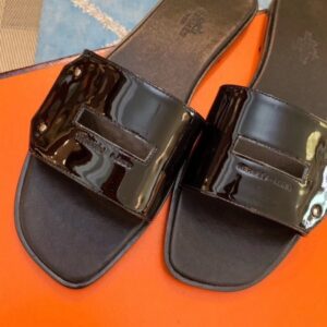 Hermes View Slide Sandals In Black Patent Calfskin - HSM38