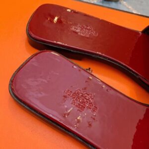 Hermes View Slide Sandals In Red Patent Calfskin - HSM39