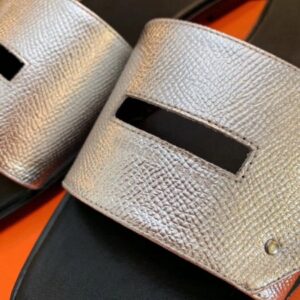 Hermes View Slide Sandals In Silver Epsom Calfskin - HSM37
