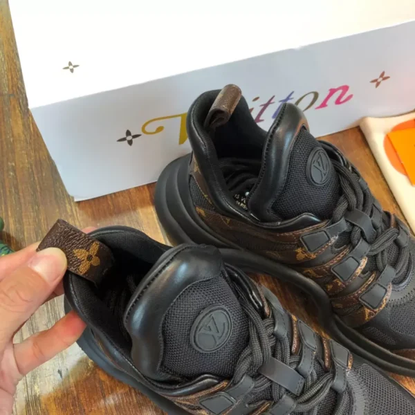 Louis Vuitton Archlight Sneaker - LS287