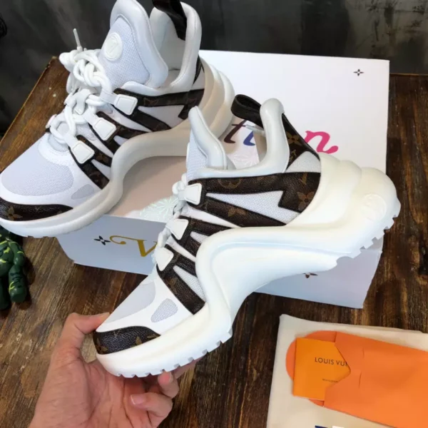 Louis Vuitton Archlight Sneaker - LS288