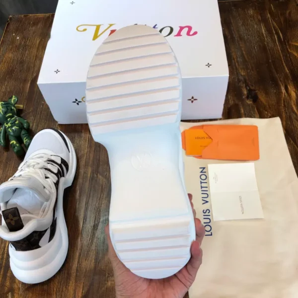 Louis Vuitton Archlight Sneaker - LS288