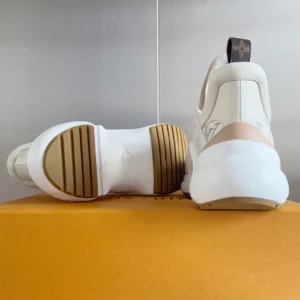 Louis Vuitton Archlight Sneaker - LS289