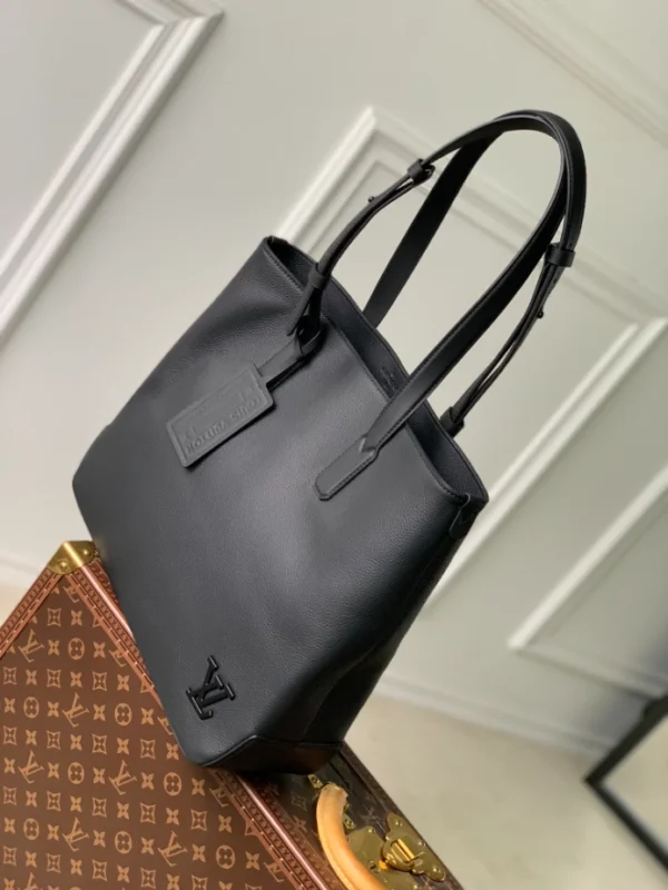 Louis Vuitton Fastline Tote Bags - LT01