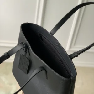 Louis Vuitton Fastline Tote Bags - LT01