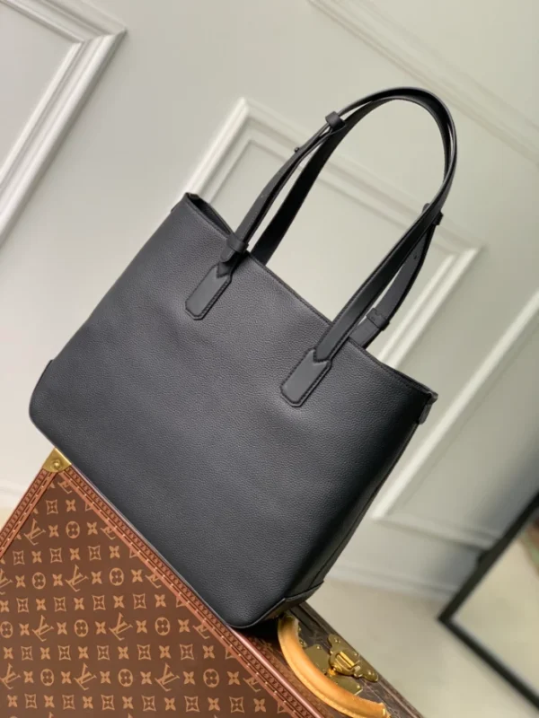 Louis Vuitton Fastline Tote Bags - LT01