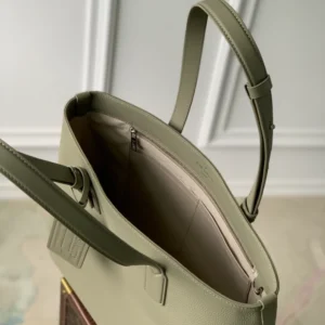 Louis Vuitton Fastline Tote Bags - LTB02
