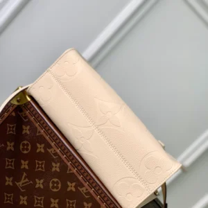 Louis Vuitton OnTheGo PM - L16