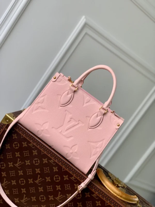 Louis Vuitton OnTheGo PM - L17