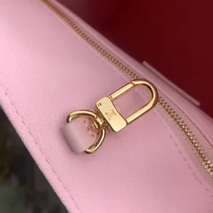 Louis Vuitton OnTheGo PM - L17