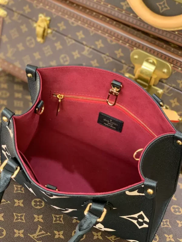 Louis Vuitton OnTheGo PM - L19