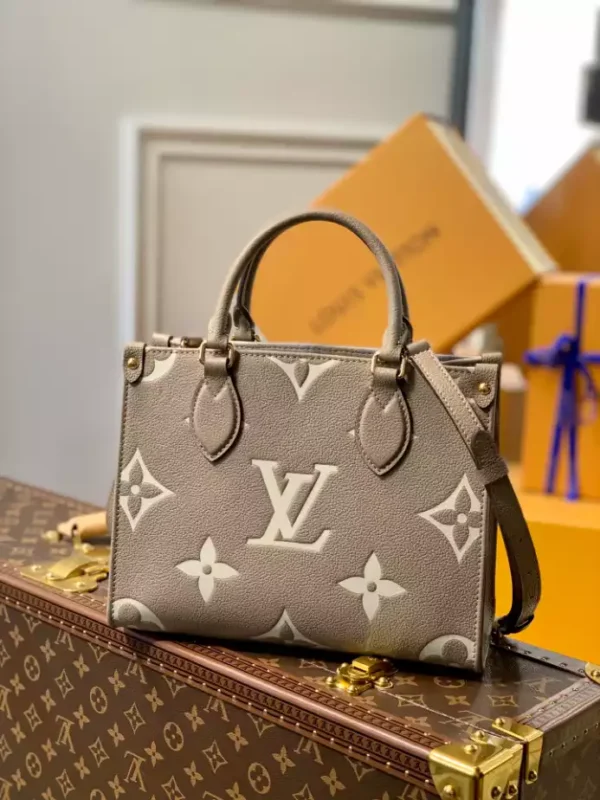 Louis Vuitton OnTheGo PM - L20