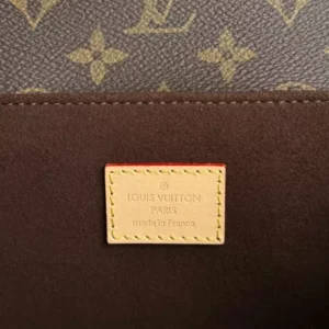 Louis Vuitton Pochette Métis Monogram Canvas