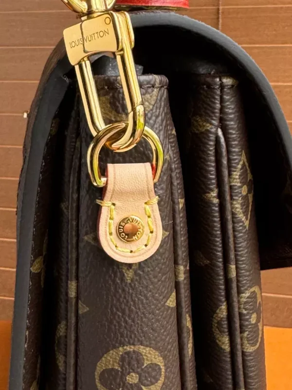 Louis Vuitton Pochette Métis Monogram Canvas