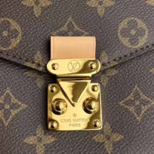 Louis Vuitton Pochette Métis Monogram Canvas