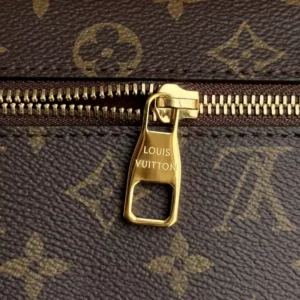 Louis Vuitton Pochette Métis Monogram Canvas