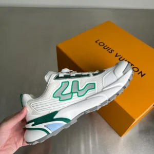 Louis Vuitton Runner Tatic Sneaker - LS277