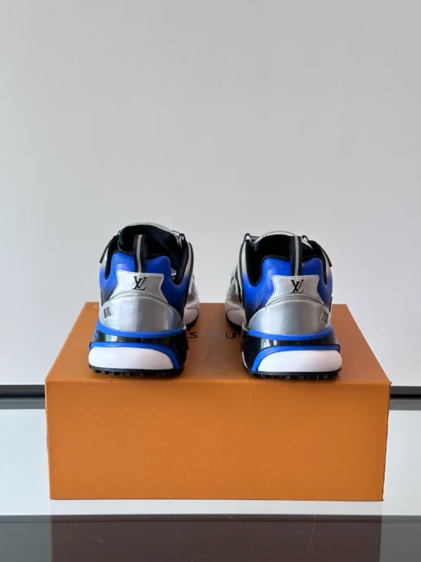 Louis Vuitton Runner Tatic Sneaker - LS290