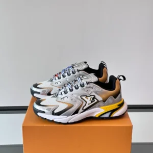 Louis Vuitton Runner Tatic Sneaker - LS291