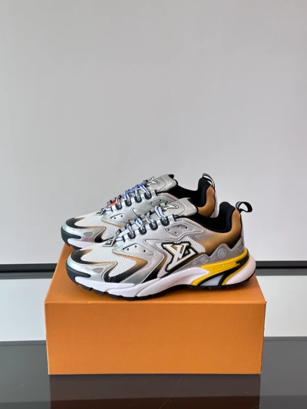 Louis Vuitton Runner Tatic Sneaker - LS291