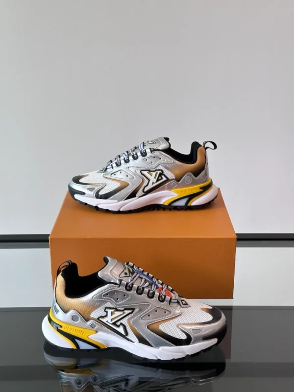 Louis Vuitton Runner Tatic Sneaker - LS291