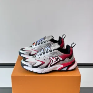 Louis Vuitton Runner Tatic Sneaker - LS292