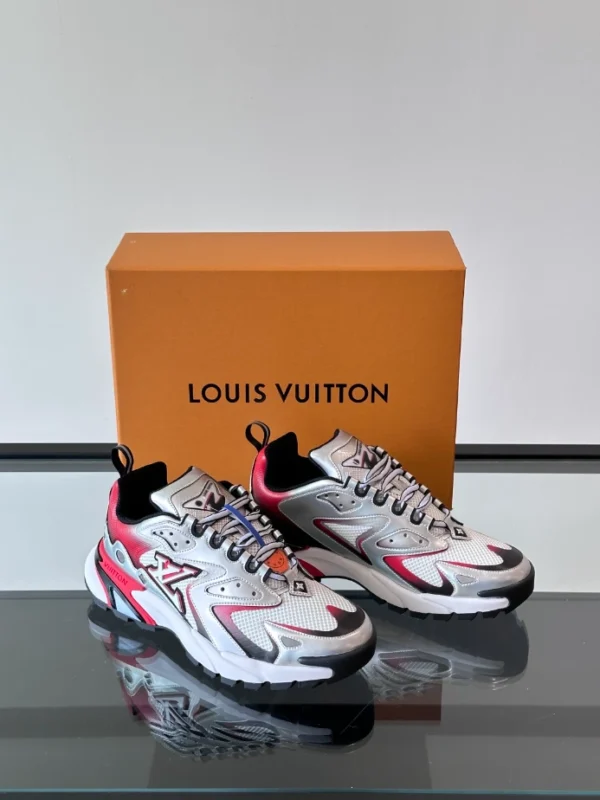 Louis Vuitton Runner Tatic Sneaker - LS292
